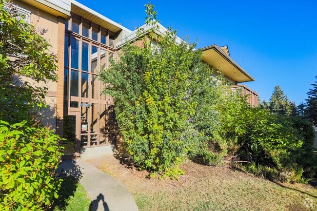 Photo du bâtiment - Glenmore Gardens Towers