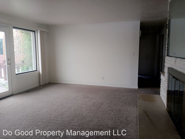 Building Photo - 5 br, 2 bath House - 2822 S Laurelhurst Dr