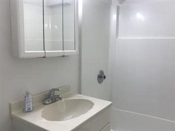 Building Photo - 111 Warren Ave