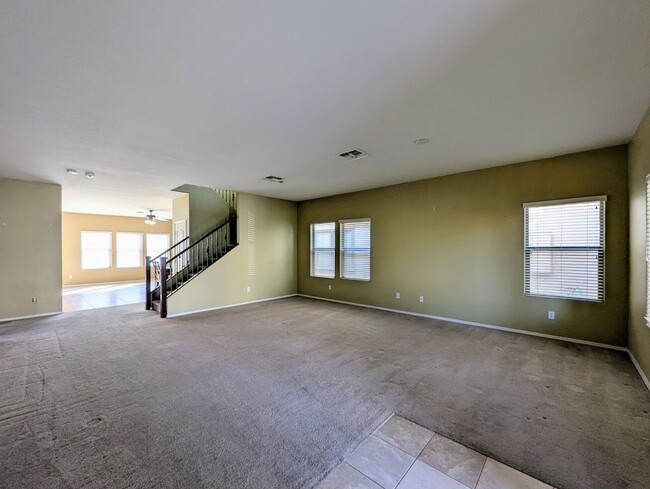 Foto del edificio - 6455 W Orchid Ln