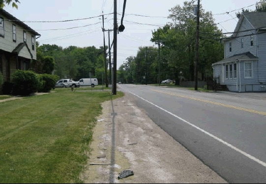 Street Scene - 789-799 Adams Ln