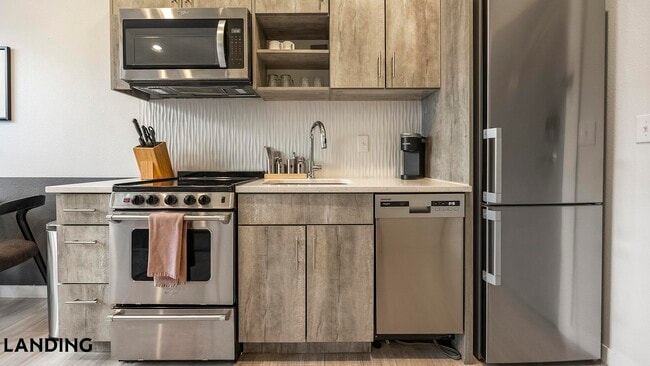 Building Photo - 3022 Zuni St