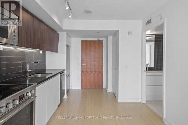 Building Photo - 85-3185 Queens Wharf Rd