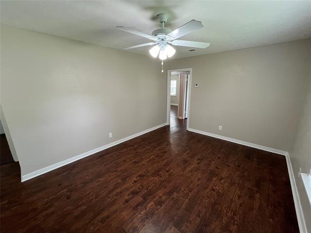 Foto del edificio - 11608 Lippitt Ave