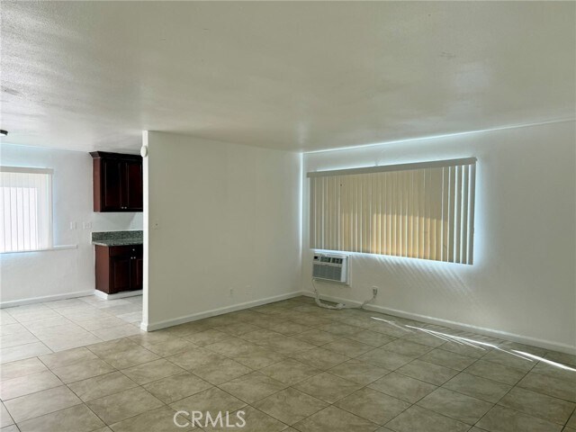 Foto del edificio - 4830 Canoga St