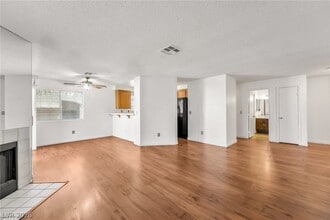 Building Photo - 6859 Tamarus St