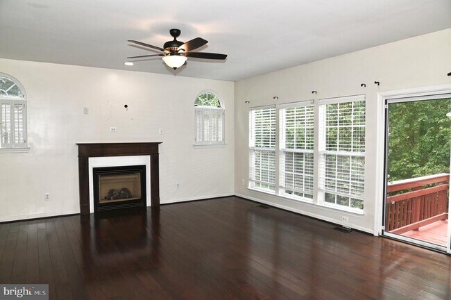 Foto del edificio - 12590 Garry Glen Dr
