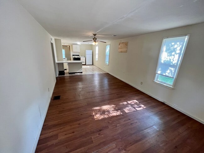 Building Photo - 2 Bed | 1 Bath House