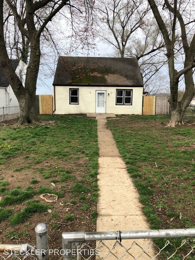 3 br, 2 bath House 40 Wagners Lane House Rental in Baltimore, MD