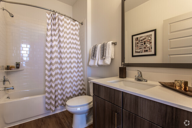 4HAB, 4 baño-cuarto de baño - The Hudson | Student Housing