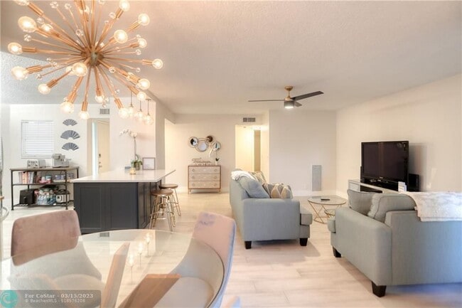 Building Photo - 5650 Camino del Sol