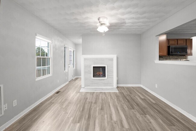 Building Photo - 3 Bed 3.5 Bath Home for Rent in Norfolk!