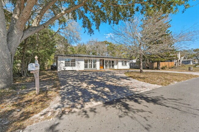 Building Photo - 6303 Delaware Ave