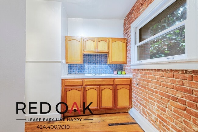 Foto del edificio - 532 S Coronado St