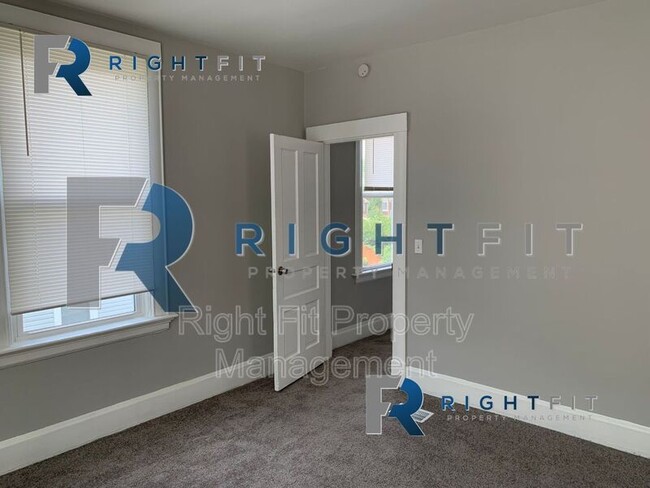 Foto del edificio - 1154 Atwood Ave