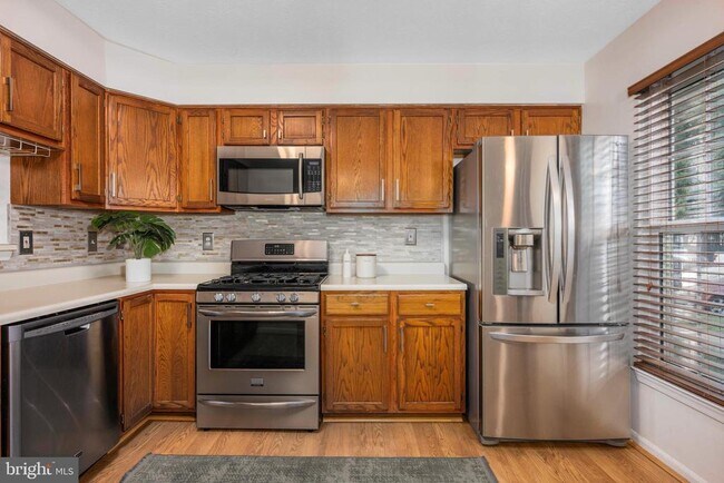Foto del edificio - 5335 Hollowstone Cir