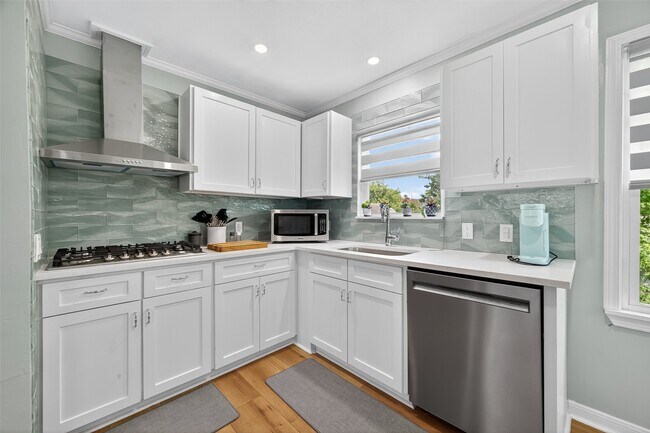 Foto del edificio - 407 Fairbanks St