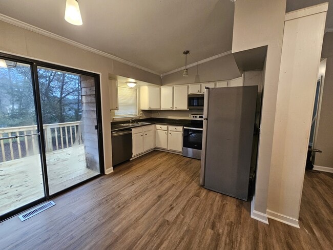 Foto del edificio - 131 Dolores Dr