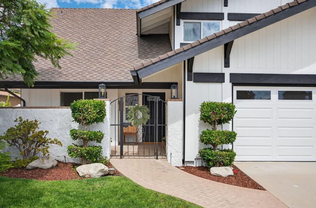 Foto del edificio - 6169 Arabian Pl