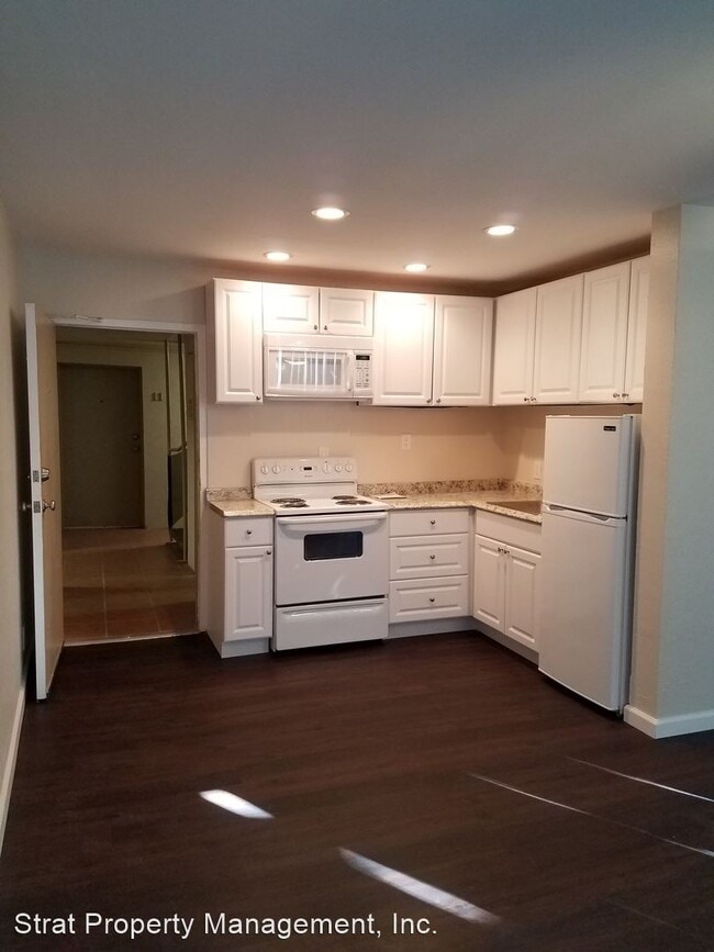 Building Photo - 4175 Bachman Pl