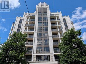 Building Photo - 90 Charlton Ave W