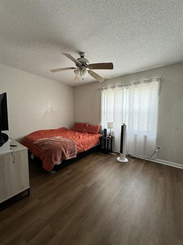 Foto del edificio - 154 Cornerstone Pl