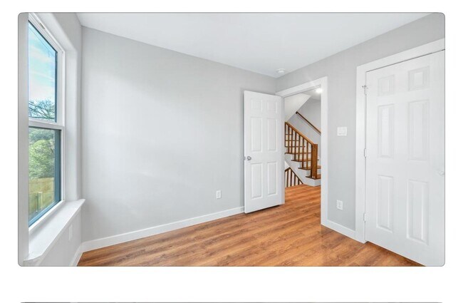 Building Photo - 8332 Parker Rd