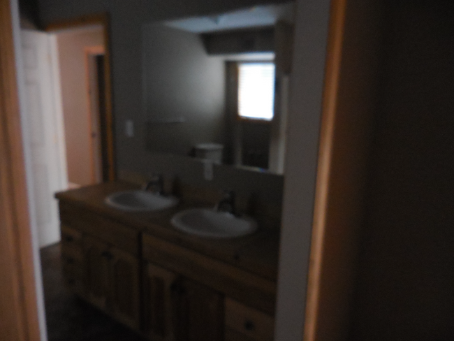 Building Photo - 16447 You Bet Rd