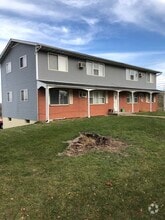 Building Photo - 126 21st Ave SW