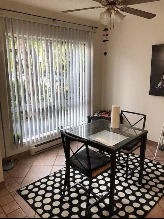 Foto del edificio - 120 Saratoga Ave