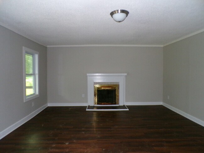 Foto del edificio - 5223 Loop Rd