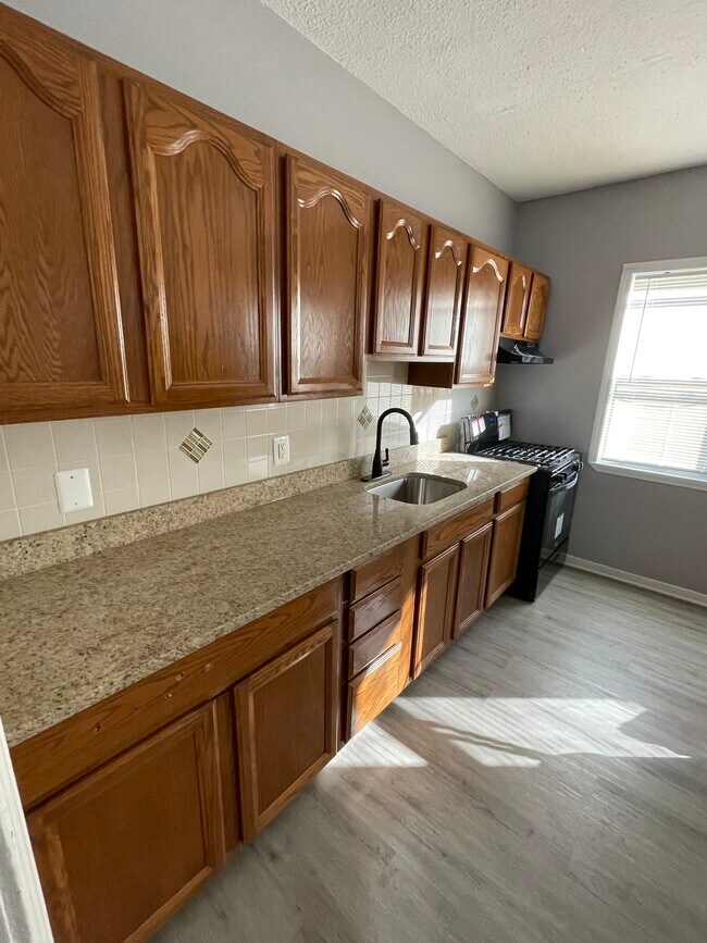 Kitchen - 35 Edson St