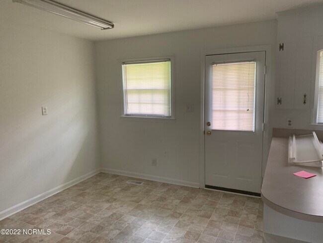 Building Photo - 139 Wetherington Landing Rd