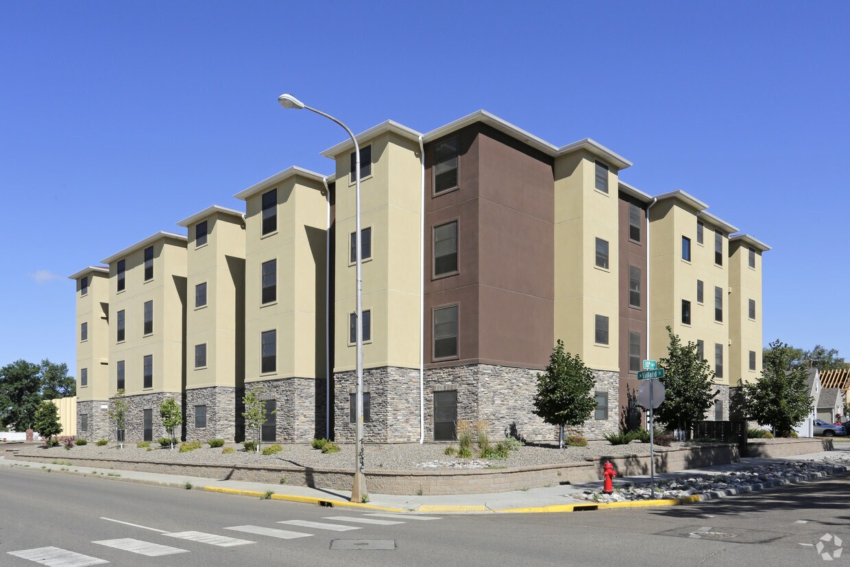Villard Commons Apartments in Dickinson, ND