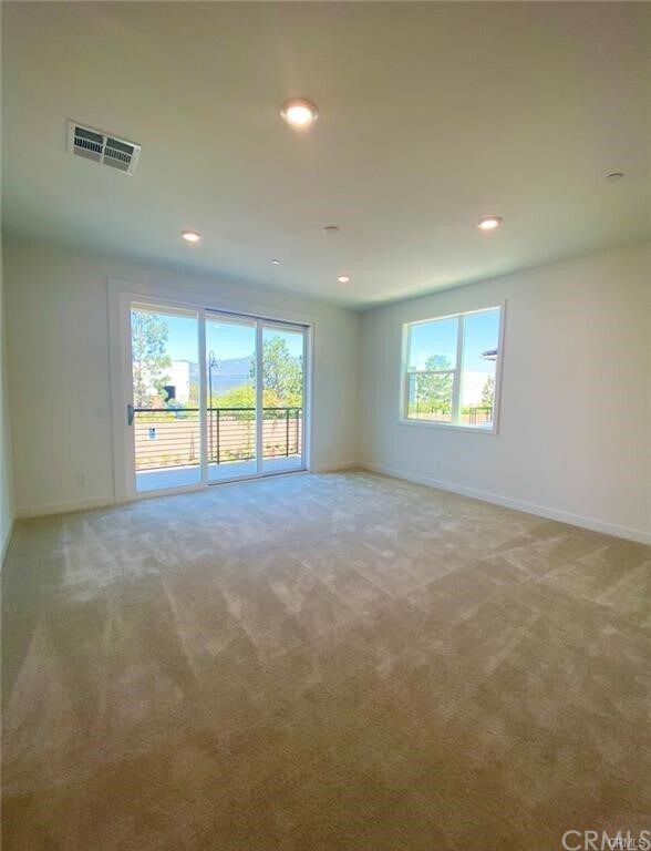 Building Photo - 297 Carmona