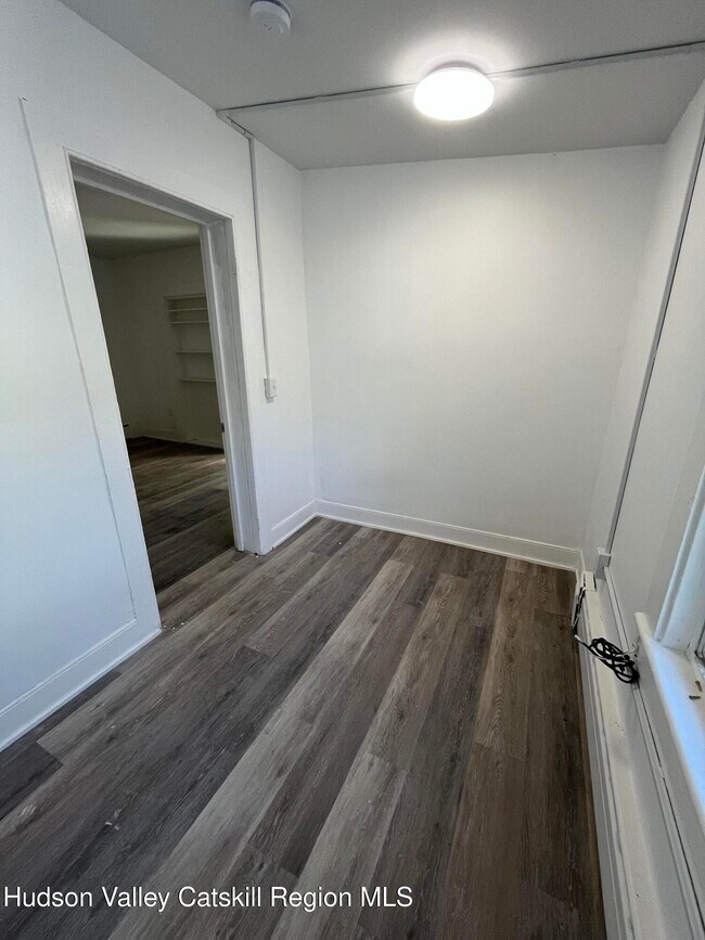 Foto del edificio - 191 N Hamilton St