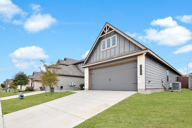 Foto del edificio - 3520 Addison St