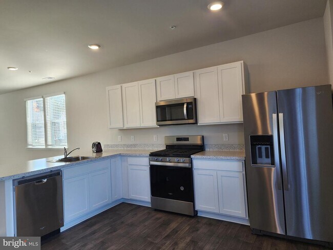 Building Photo - 308 Wood Duck Dr