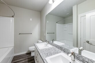 Secondary Bathroom - The Enclave