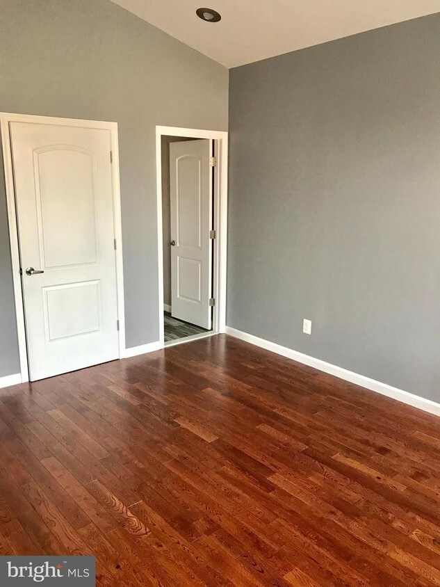 Foto principal - 2301 Ashland Ave