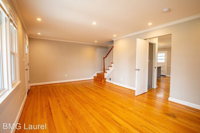 Building Photo - 3 br, 2.5 bath House - 2420 Kenton Pl