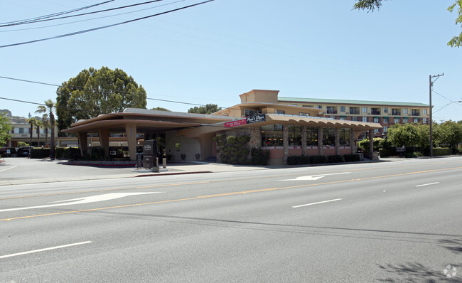 Street View - The Villa at San Mateo