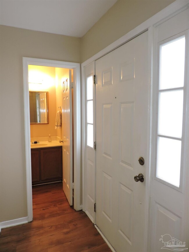 Building Photo - 3155 Belle Meade Dr