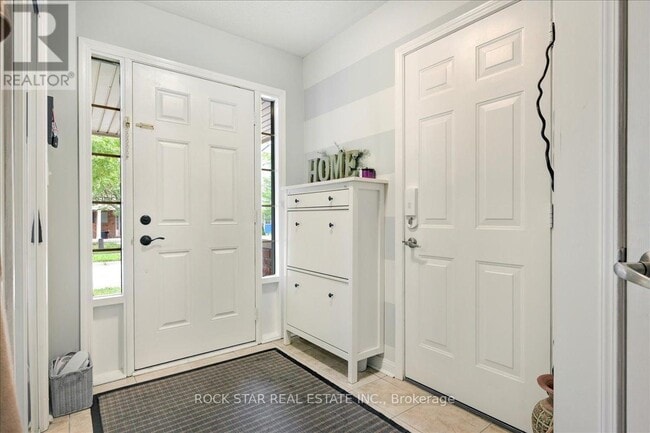 Building Photo - 3035 Drumloch Ave