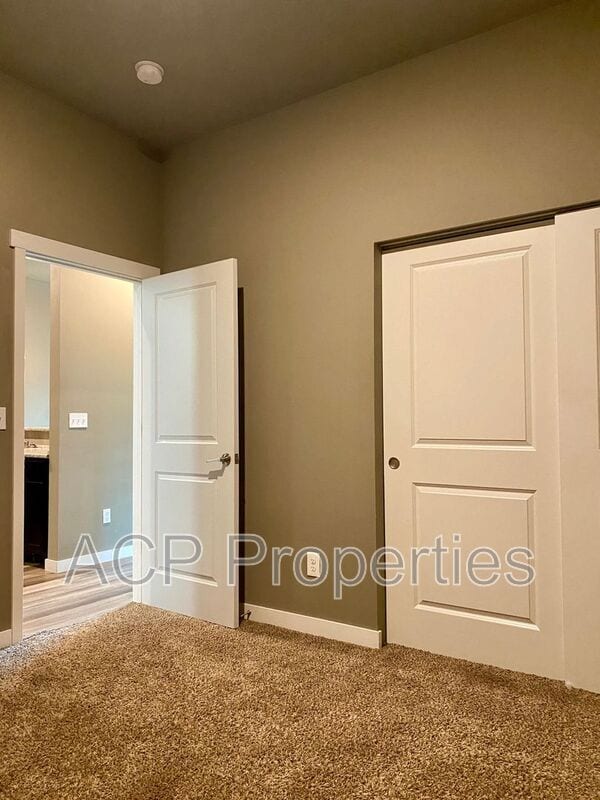 Building Photo - 2524 Meridian St