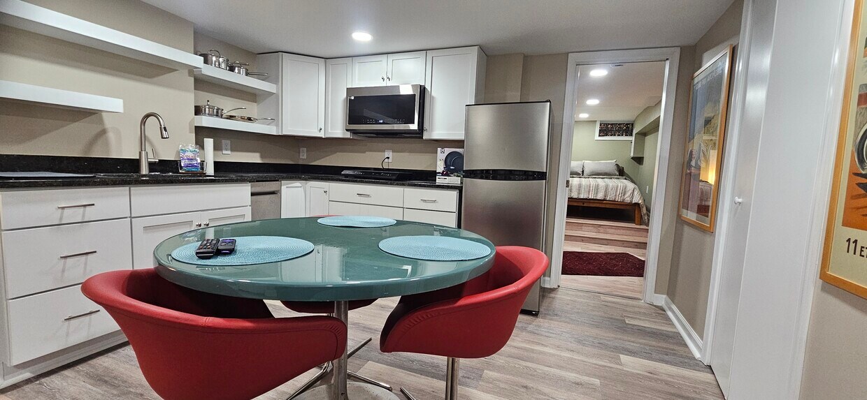 Foto principal - 4633 Kernwood Ave