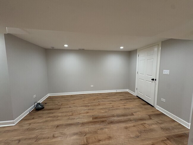 Foto del edificio - 6510 S St Lawrence Ave