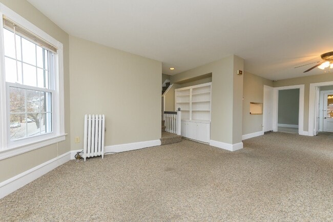Building Photo - 11 Montague Pl