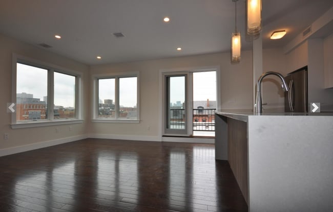 Building Photo - 659 Massachusetts Ave