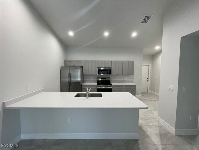 Building Photo - 1423 Gleason Pkwy